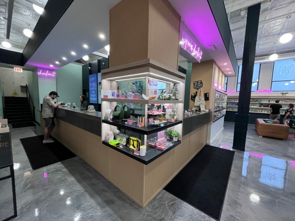 Buy Vapes at Ivy Hall Dispensary in Illinois