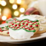 Decorating Holiday Gingerbread Edibles